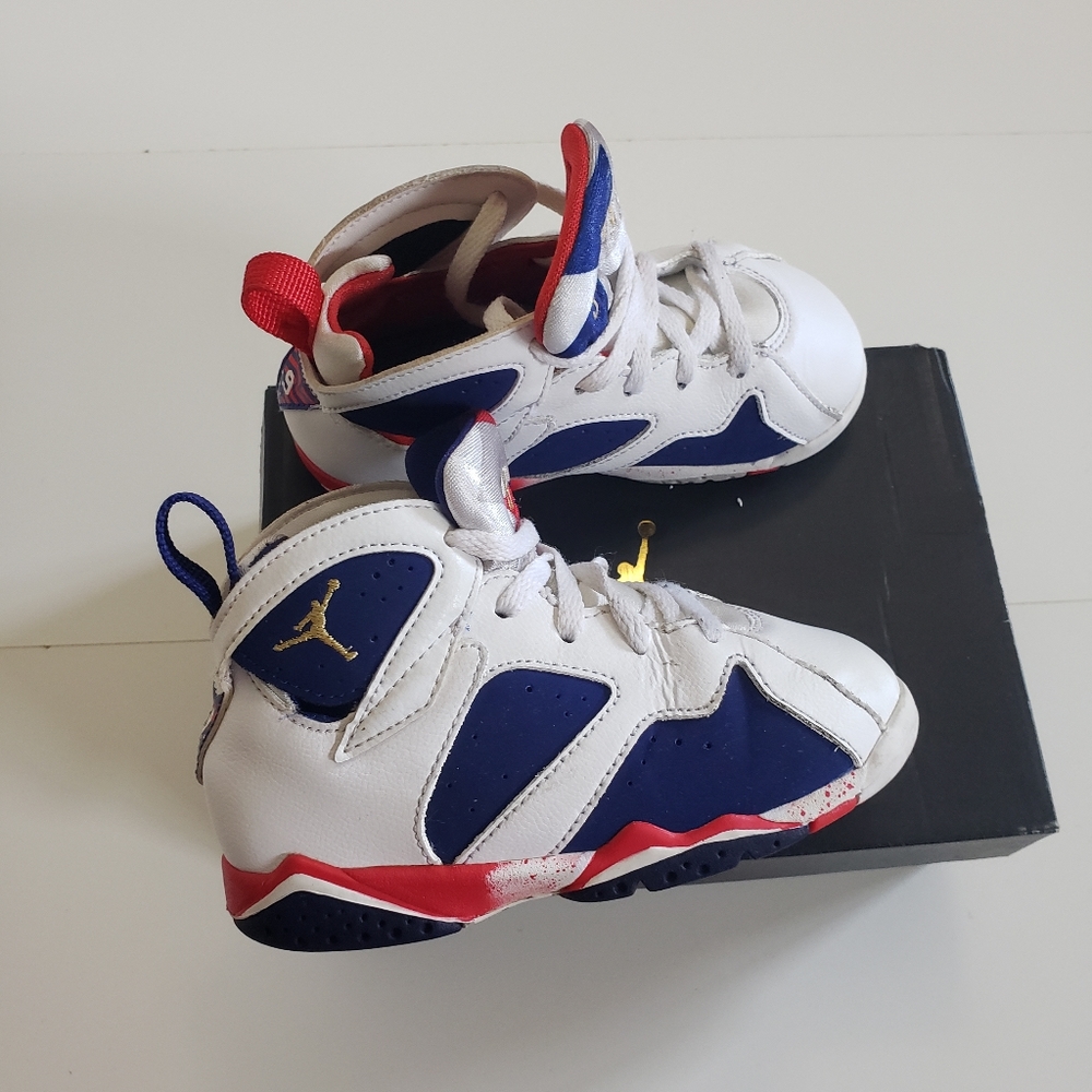 Jordan 7 Retro Kids Sneakers β Classic Basketball Shoes